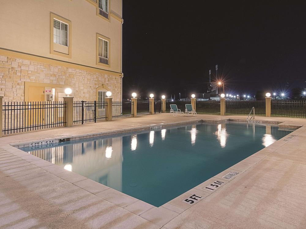 La Quinta By Wyndham Waxahachie Hotel Exterior foto